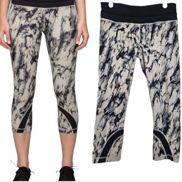Lululemon‎ Run Inspire Crop II Size 6 Leggings - Picture 8 of 8